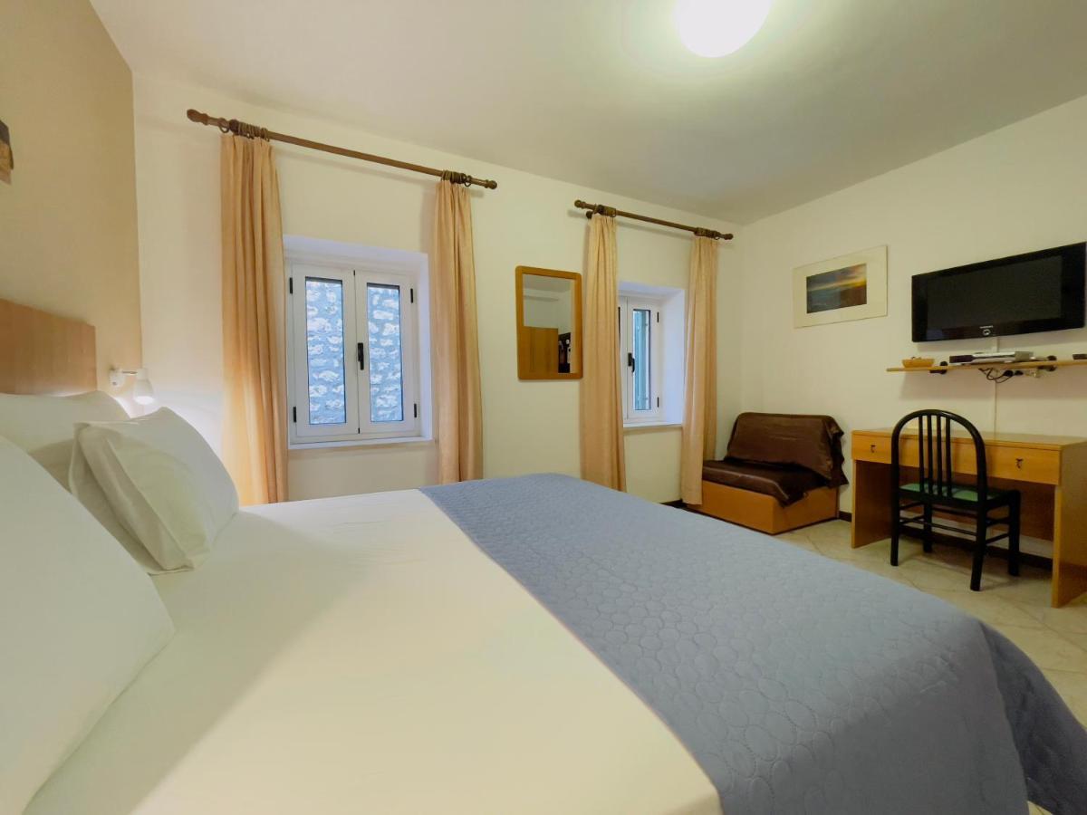 Rooms And Apartments Villa Town Gate Hvar Hvar Town Extérieur photo